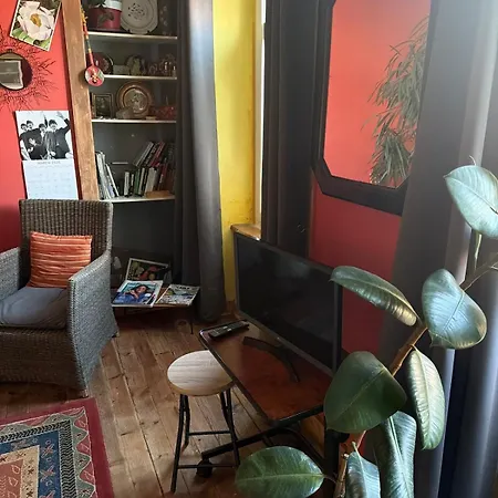 Granville Holiday Apartment *